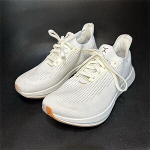 Flux Womens's White Low Top Lace-Up Athletic Sneakers w/ Rubber Outsole US 9